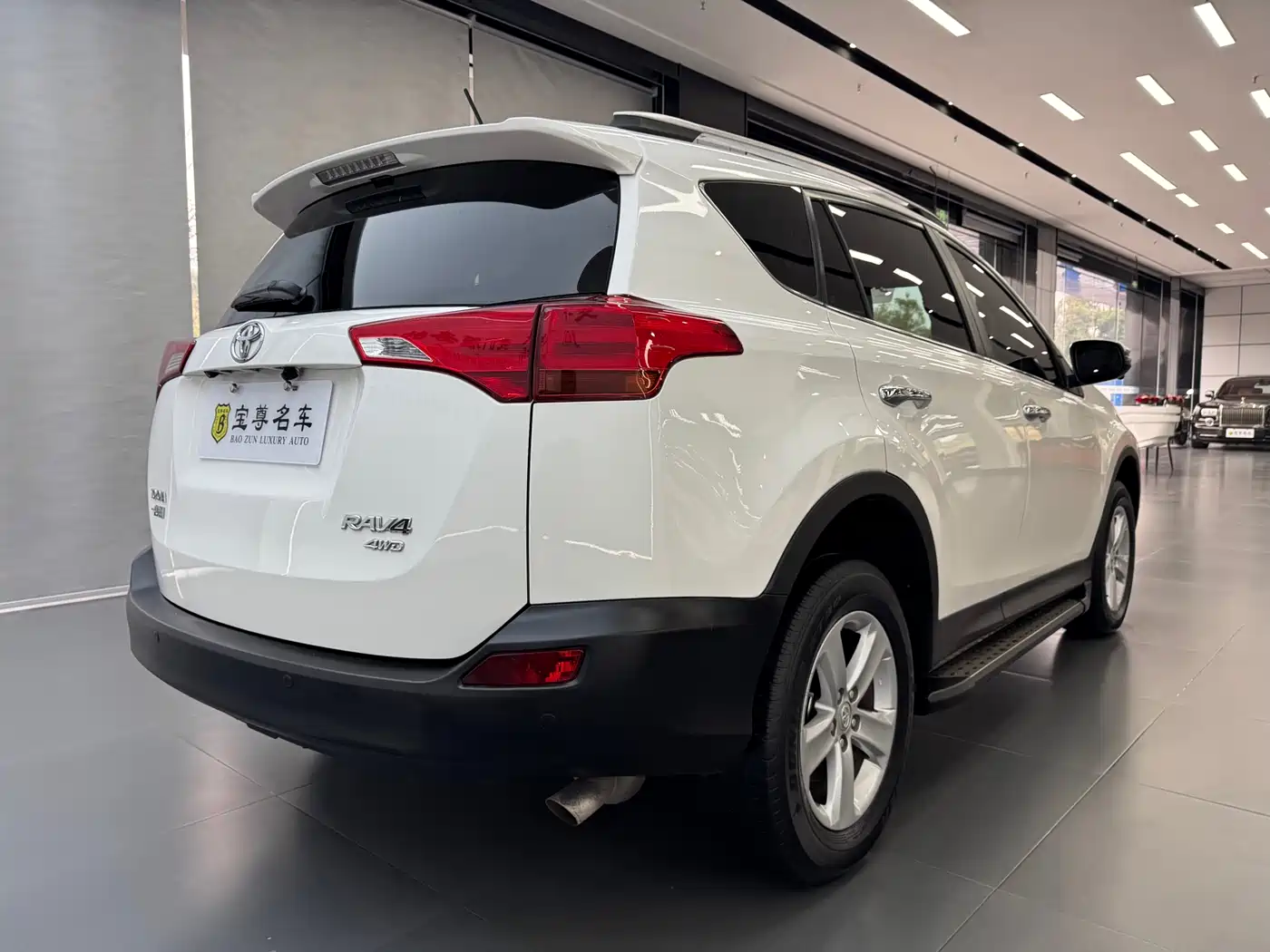 Toyota RAV4 Rongfang 2013 2.0L CVT 4WD Pioneer фото 6