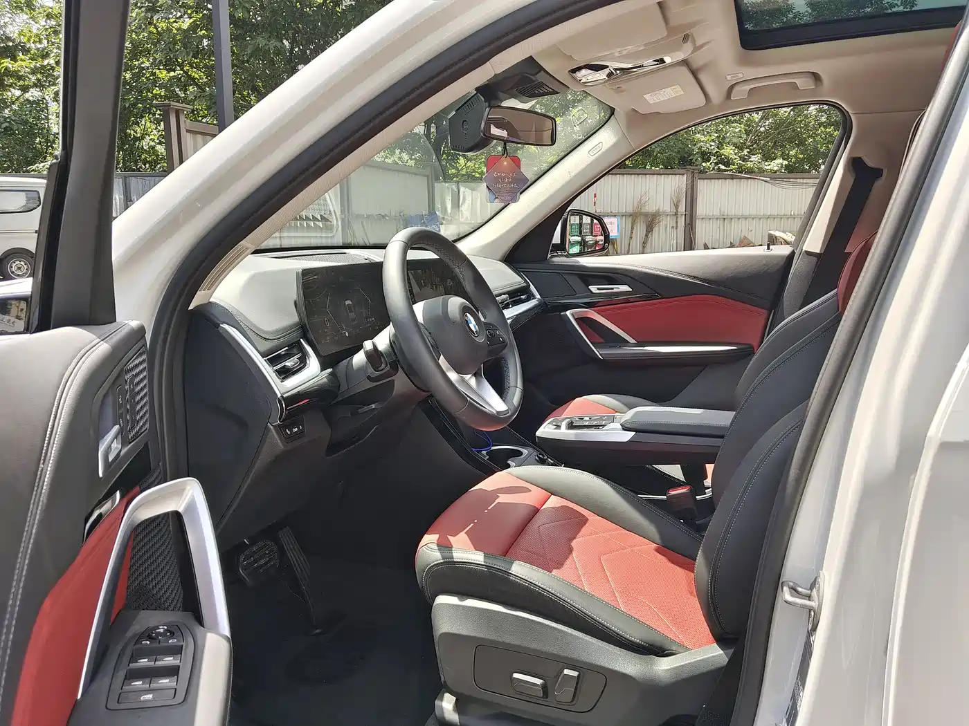 BMW X1 2023 sDrive20Li X Design Package фото 9