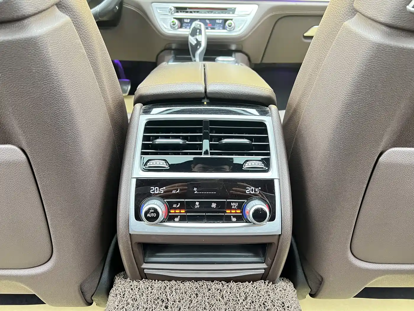 BMW 7 Series 2018 730Li Leading Type M Sport Package фото 26