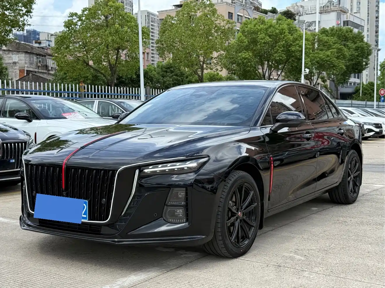 Photo 1 - Hongqi H5