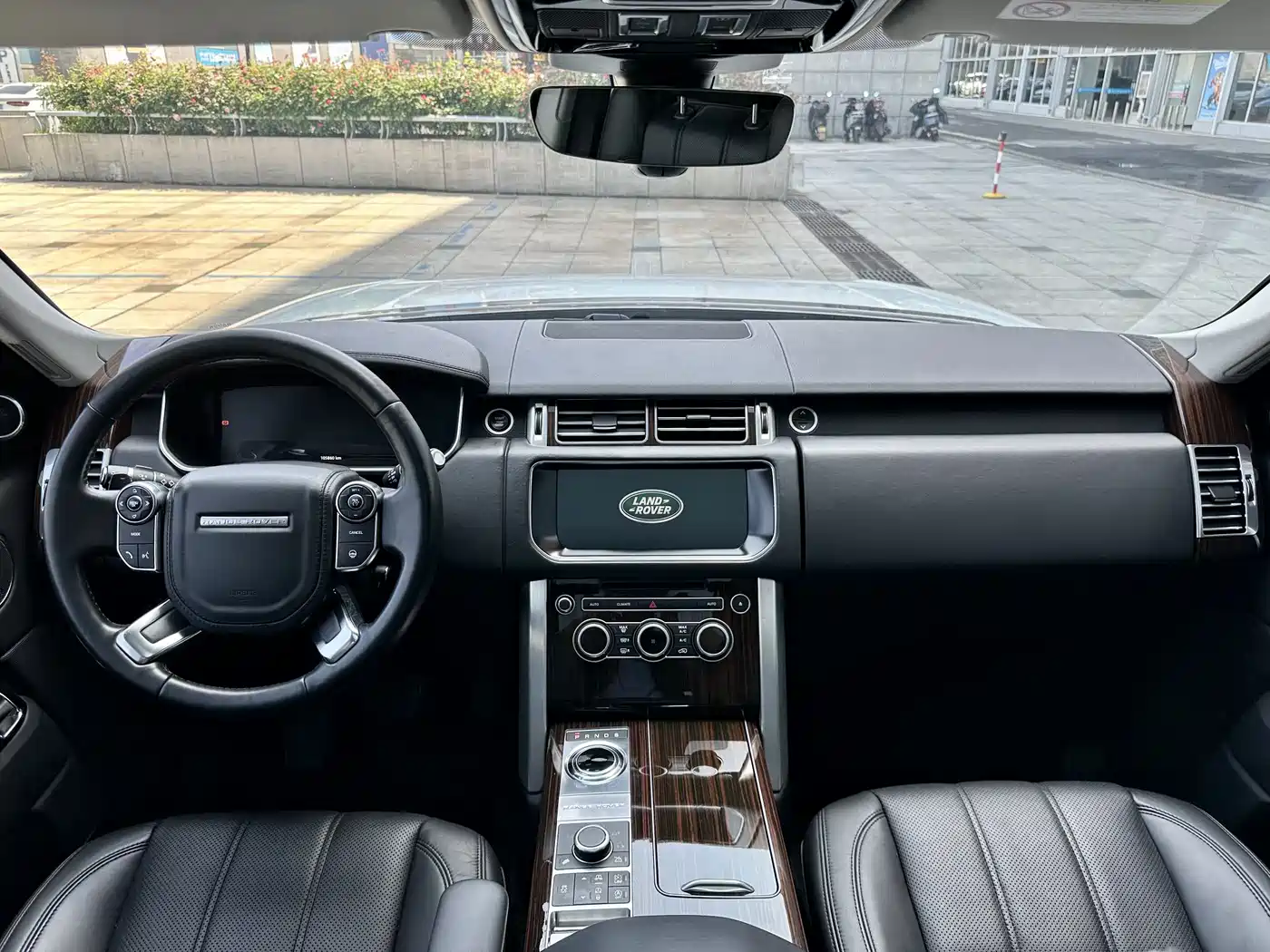 Фото 11 - Land Rover Range Rover