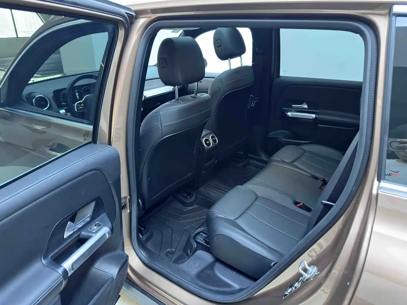 Mercedes-Benz GLB 2020 GLB 180 Dynamic фото 11