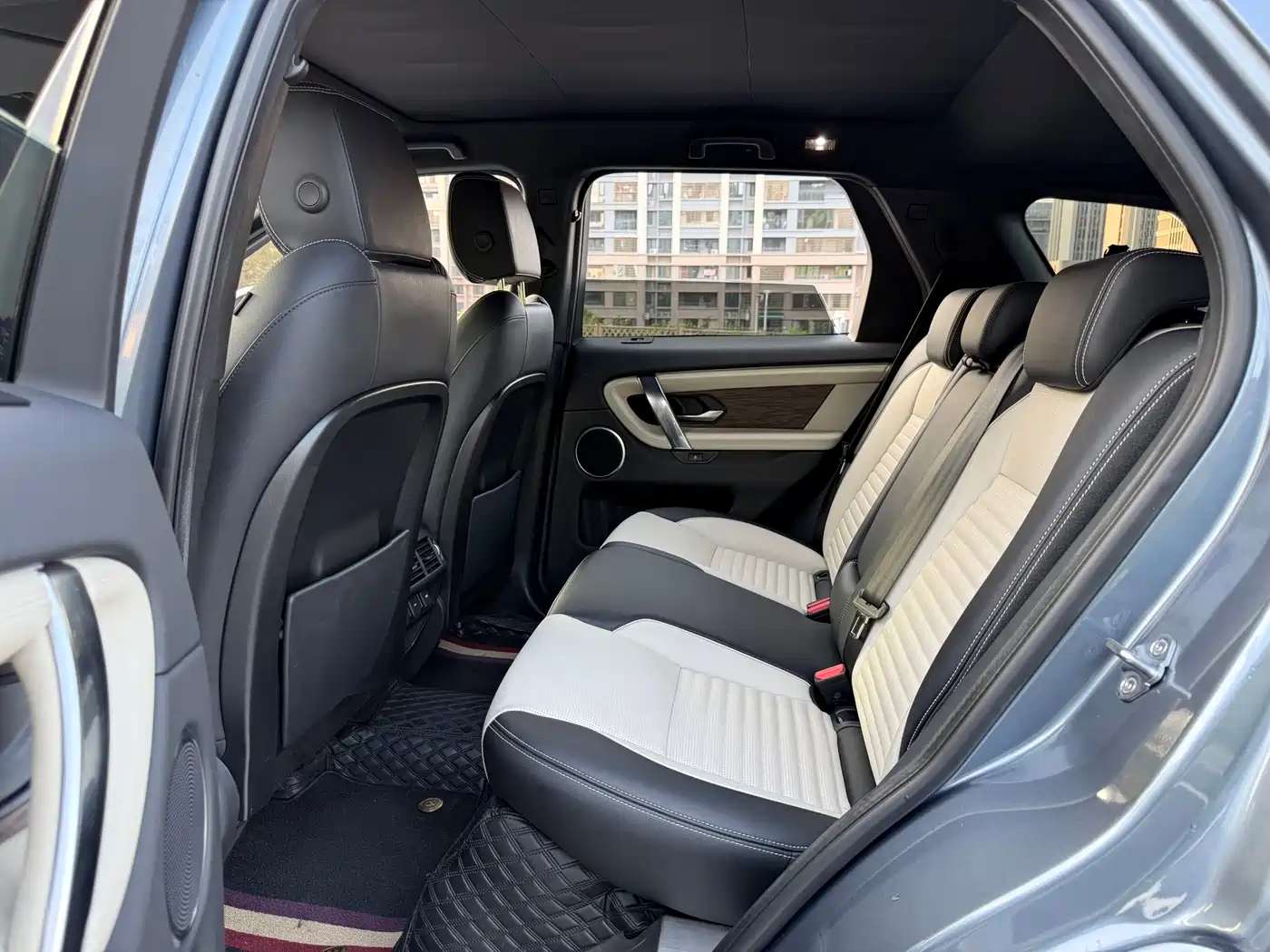 Land Rover Discovery Sport 2021 249PS R-Dynamic S Performance Edition фото 10