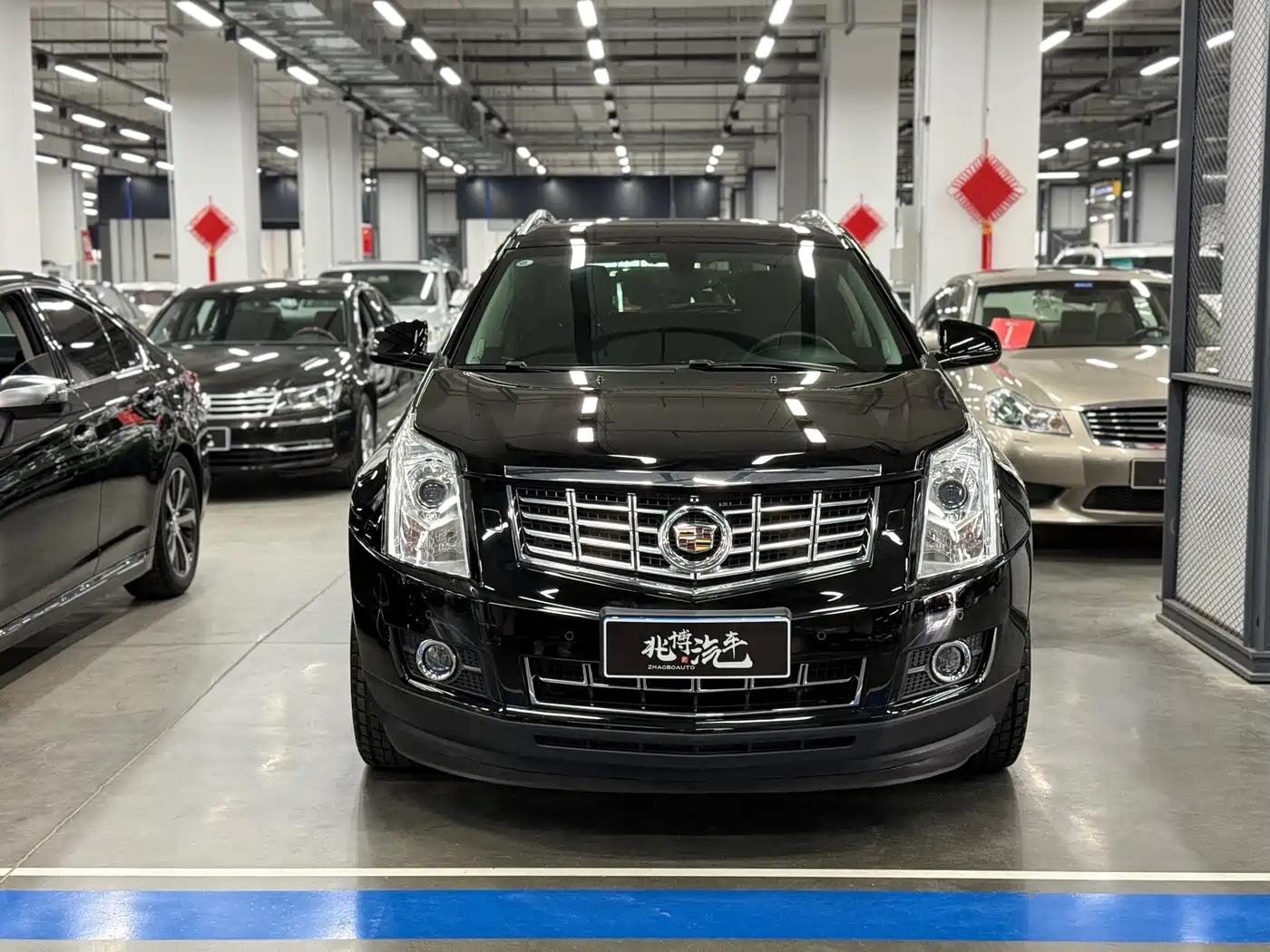 Cadillac SRX 2013 3.0L Leading фото 2