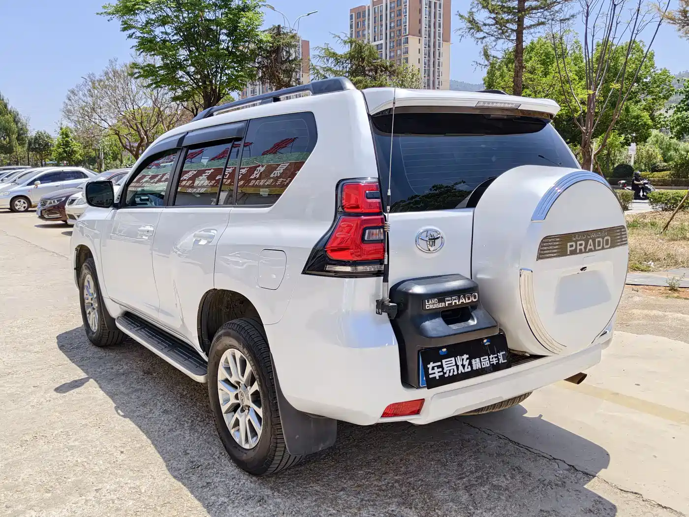 Toyota Prado 2018 3.5L Automatic TX-L Rear-mounted Spare Tire фото 7