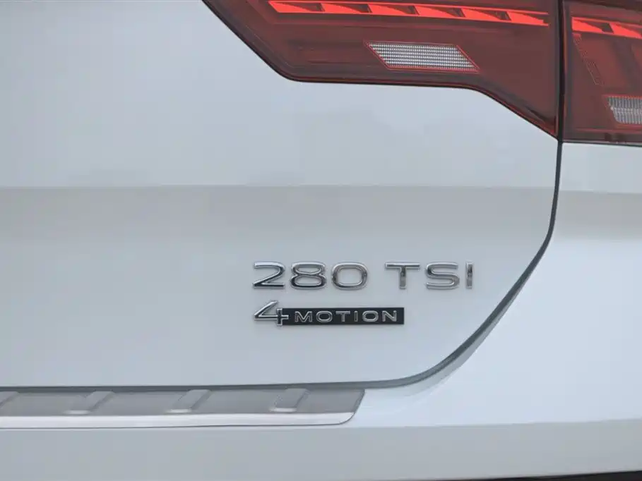 Volkswagen T-ROC 2021 280TSI DSG 4WD Luxury Connected фото 18