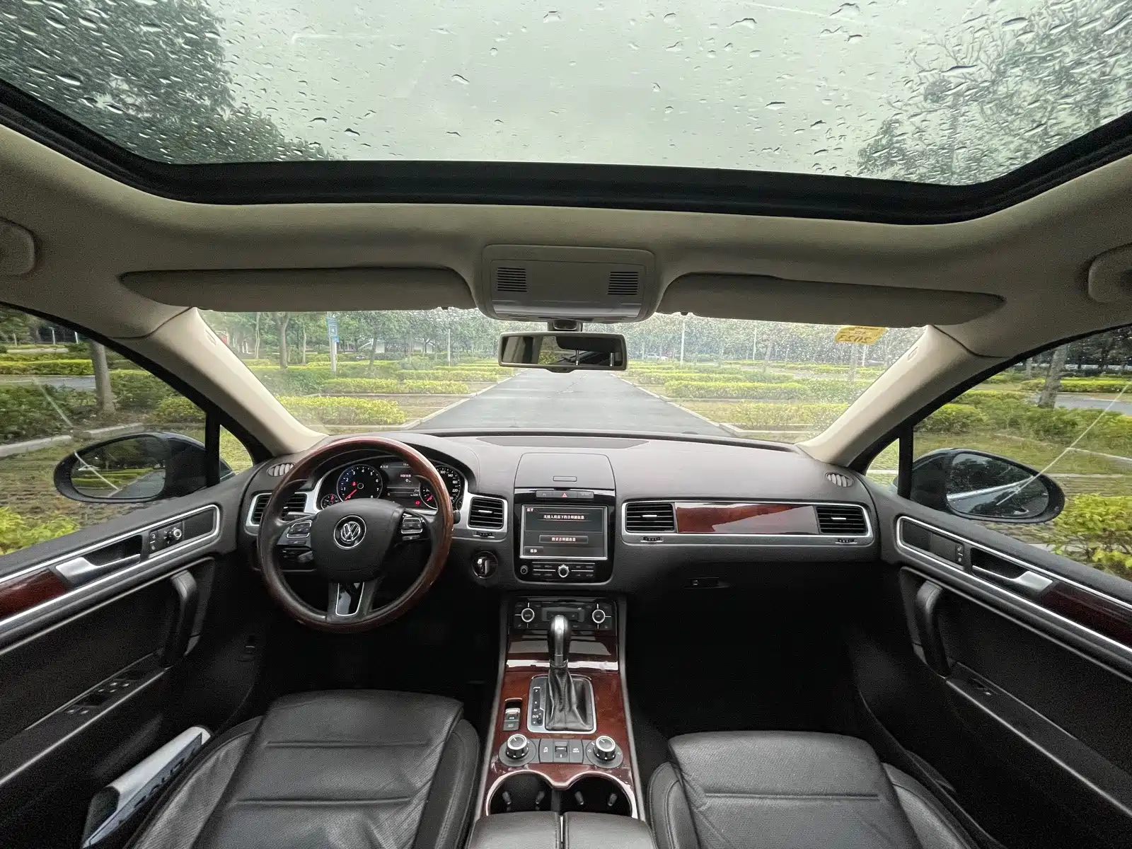 Фото 6 - Volkswagen Touareg