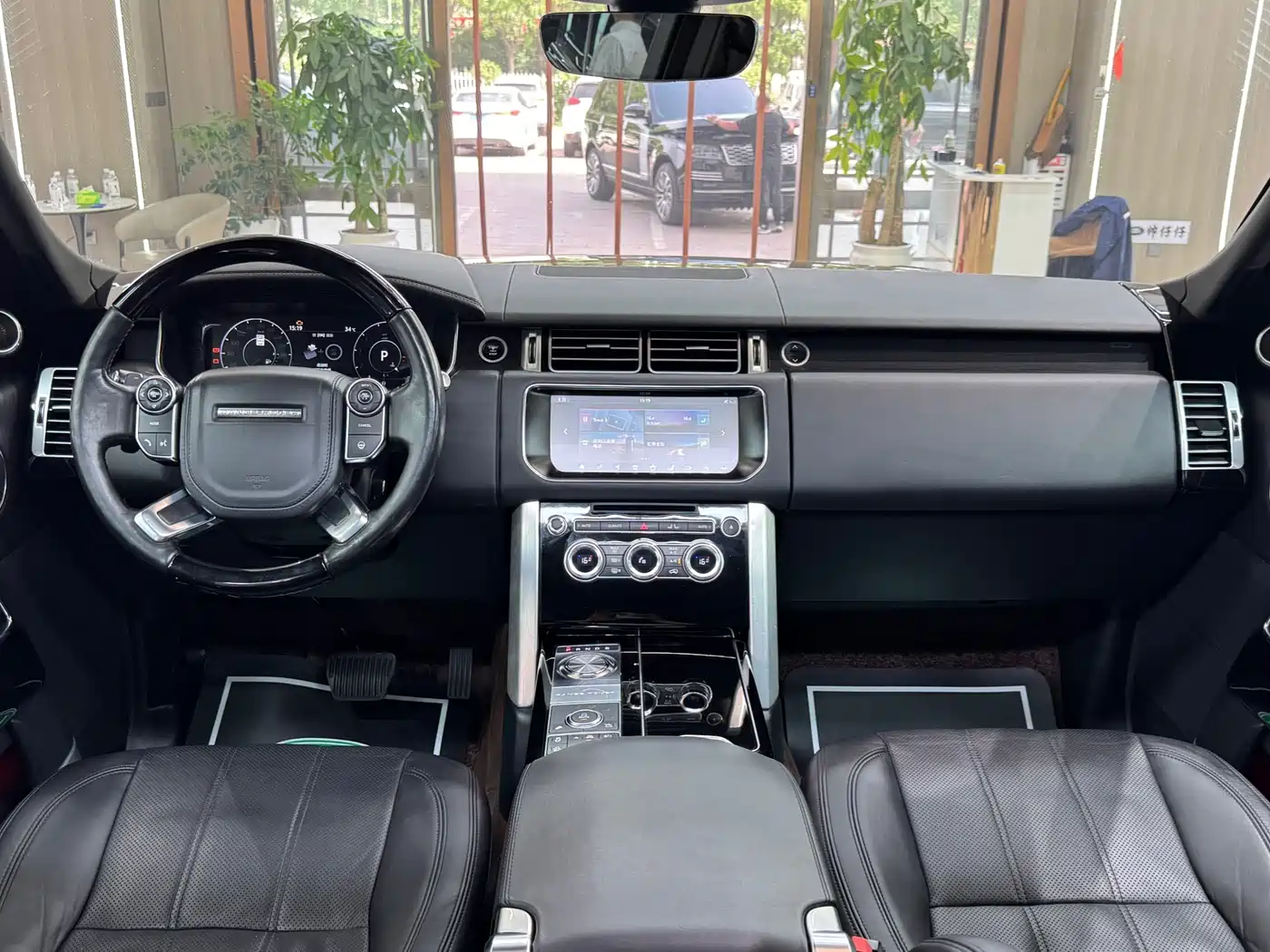 Land Rover Range Rover 2017 3.0 SC V6 Vogue фото 11