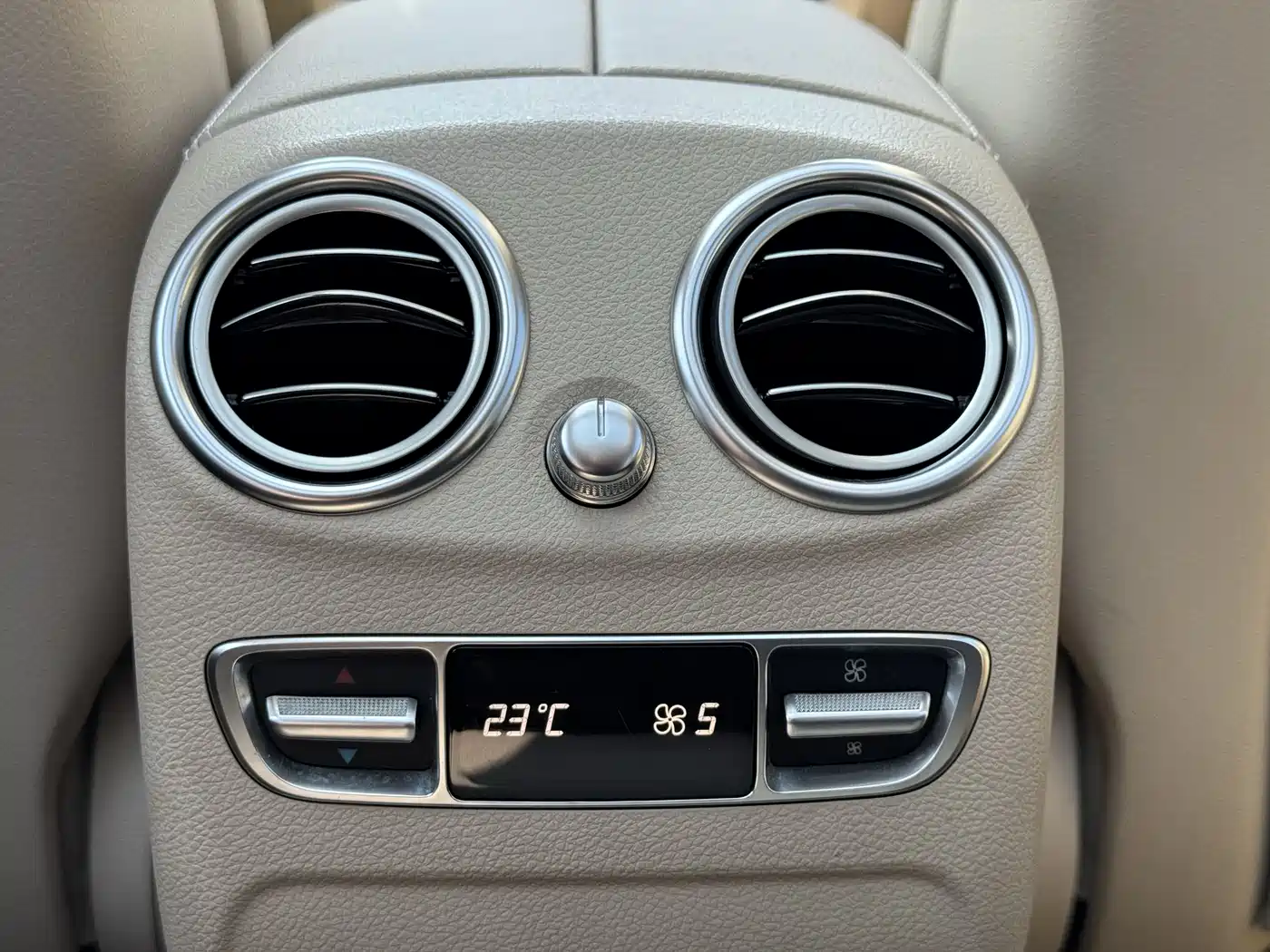 Mercedes-Benz GLC 2016 GLC 300 4MATIC Dynamic фото 13