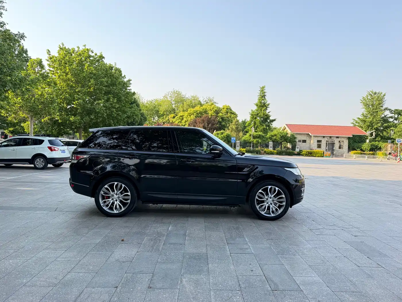 Land Rover Range Rover Sport 2015 3.0 SC V6 HSE DYNAMIC фото 4