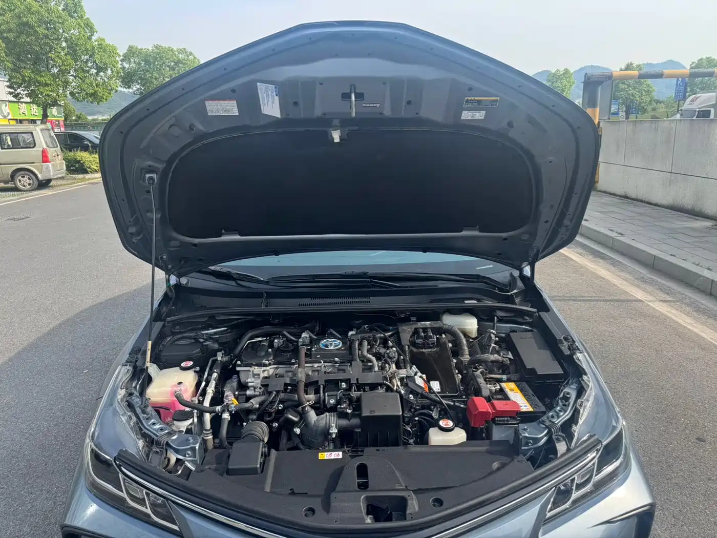 Toyota Corolla 2021 Hybrid 1.8L E-CVT Elite Edition фото 16