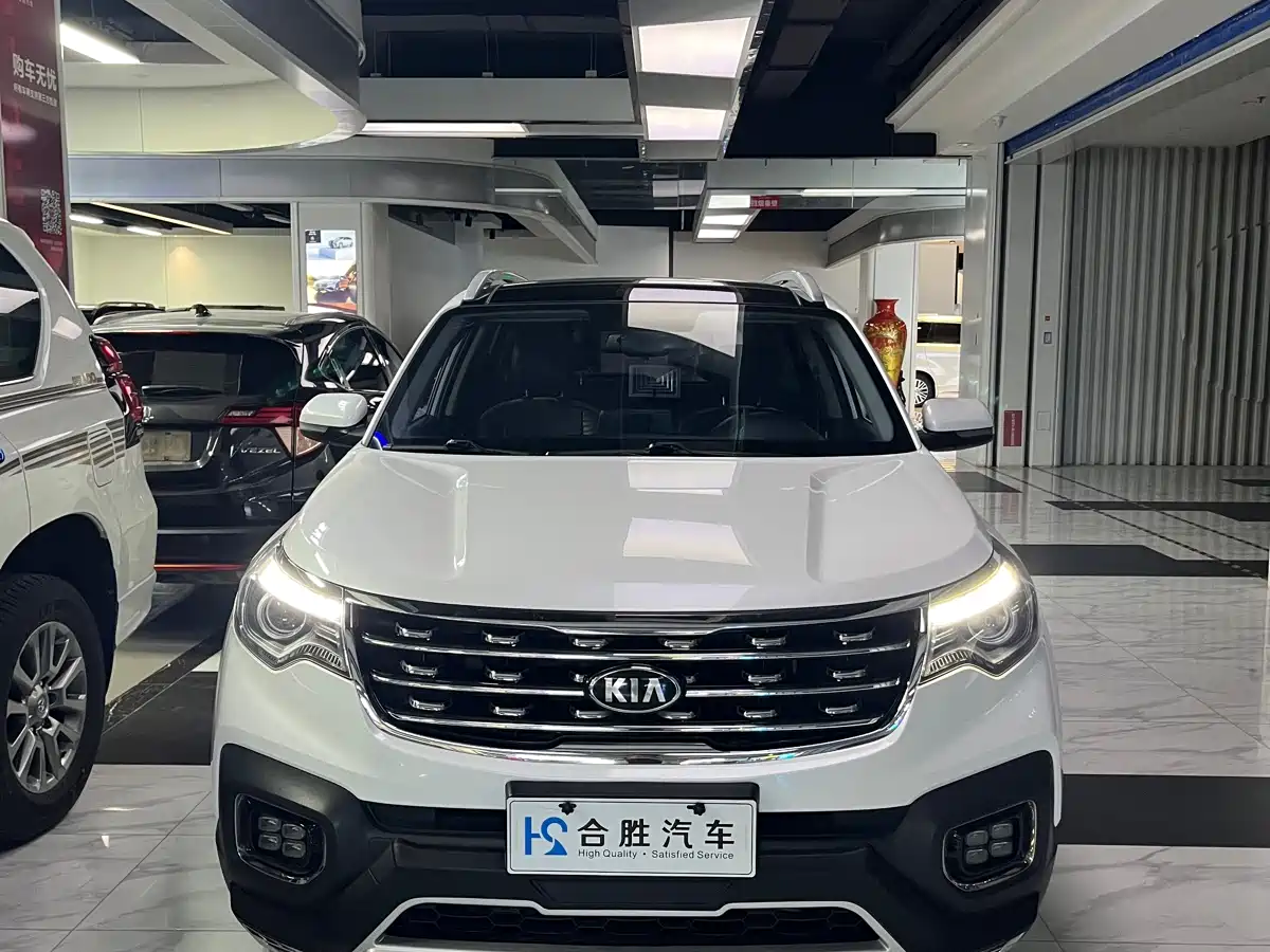 Kia Sportage 2019 2.0L Automatic Smart Luxury Edition фото 2