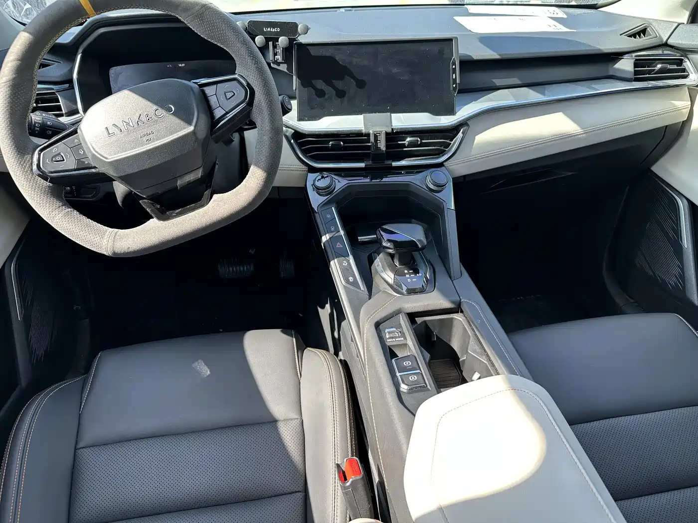 Lynk & Co 06 EM-P 2022 2022 PHEV 84KM Range Pro