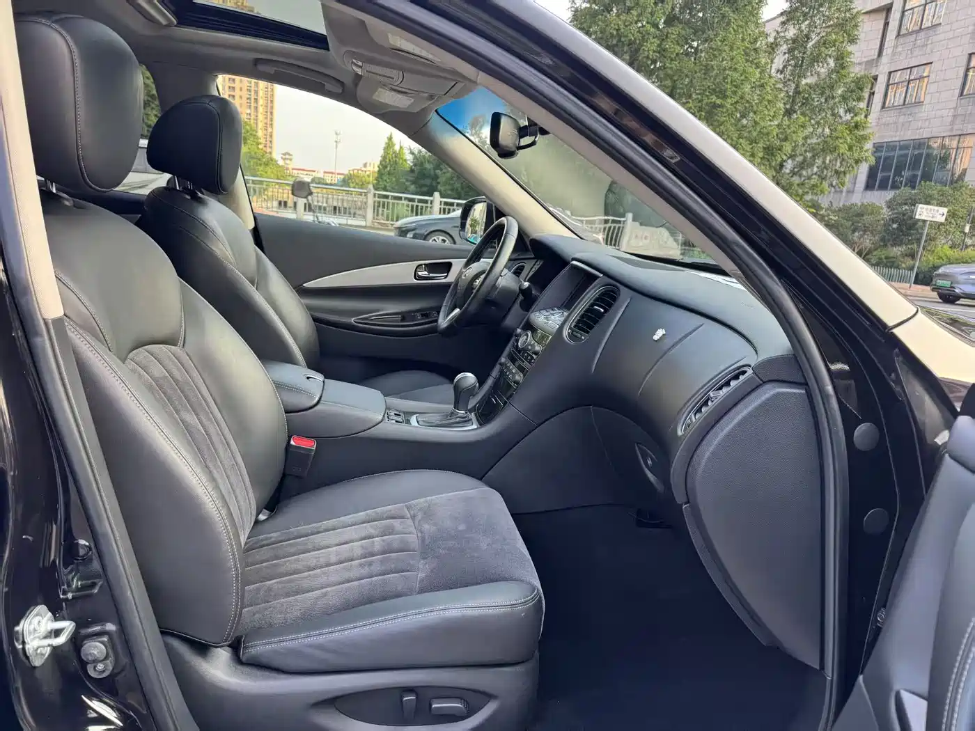 Infiniti QX50 2017 2015 2.5L Enjoyment Edition