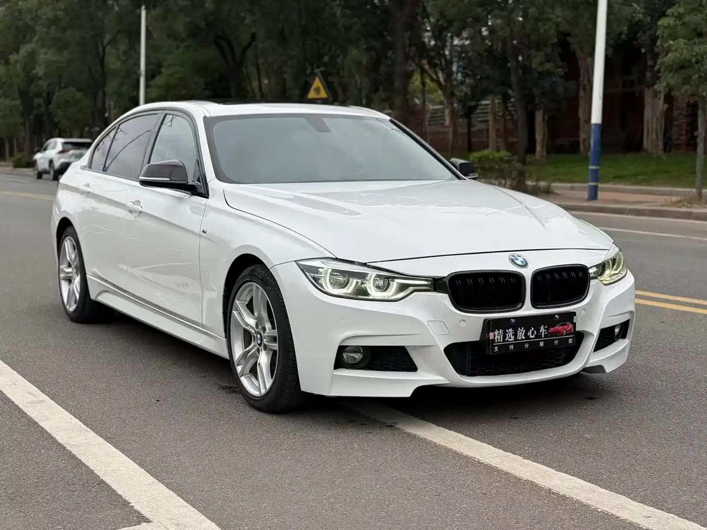 BMW 3 Series 2017 320Li M Sport фото 2