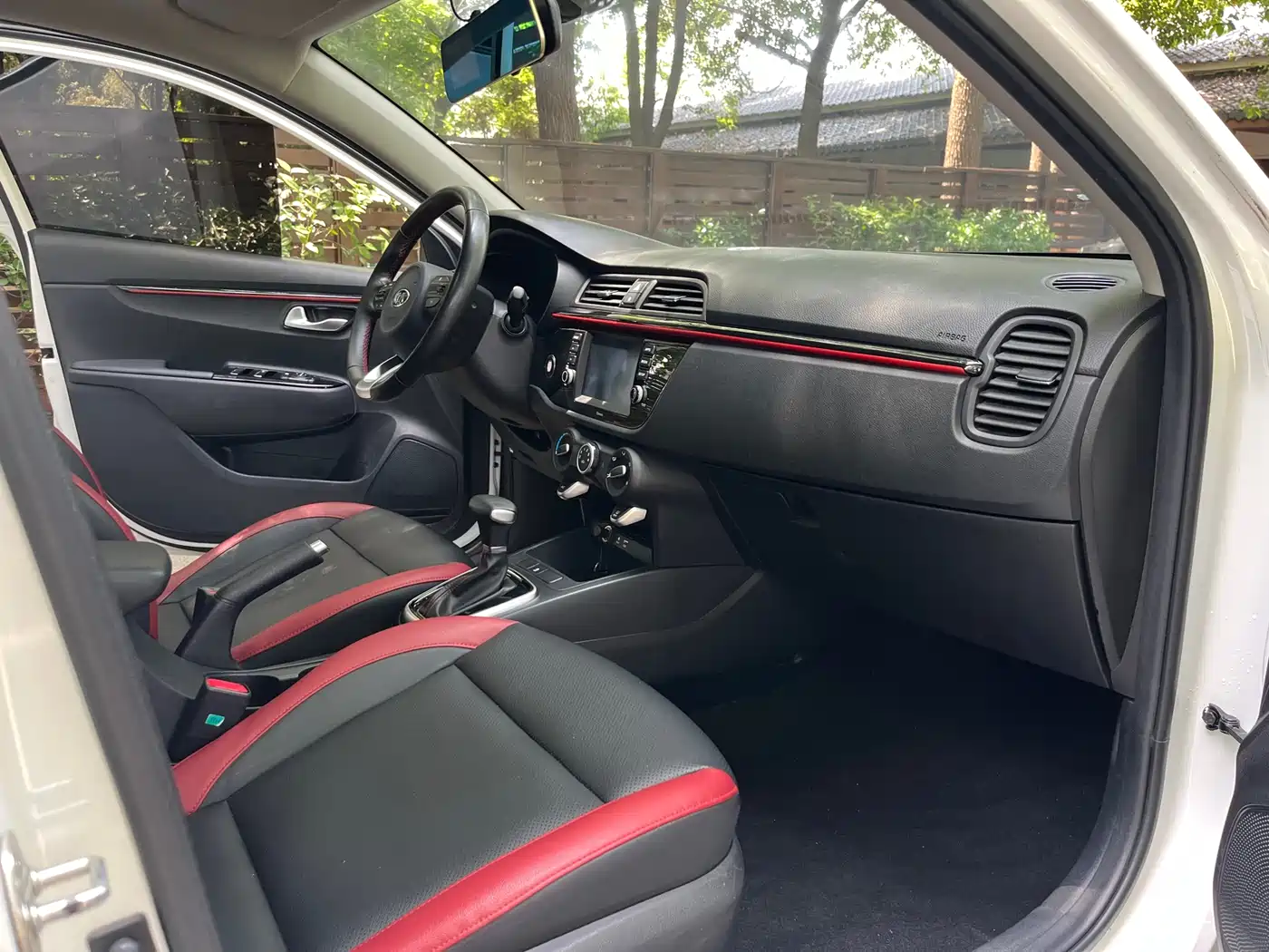 Kia KX CROSS 2019 1.6L Automatic Smart Sunroof Edition China VI фото 16