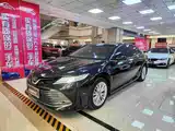 Фото 1 - Toyota Camry