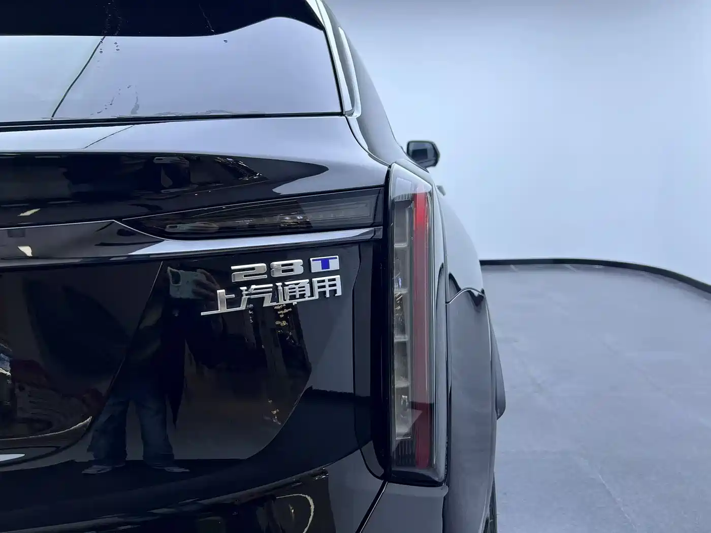 Cadillac XT5 2025 2.0T Luxury фото 16