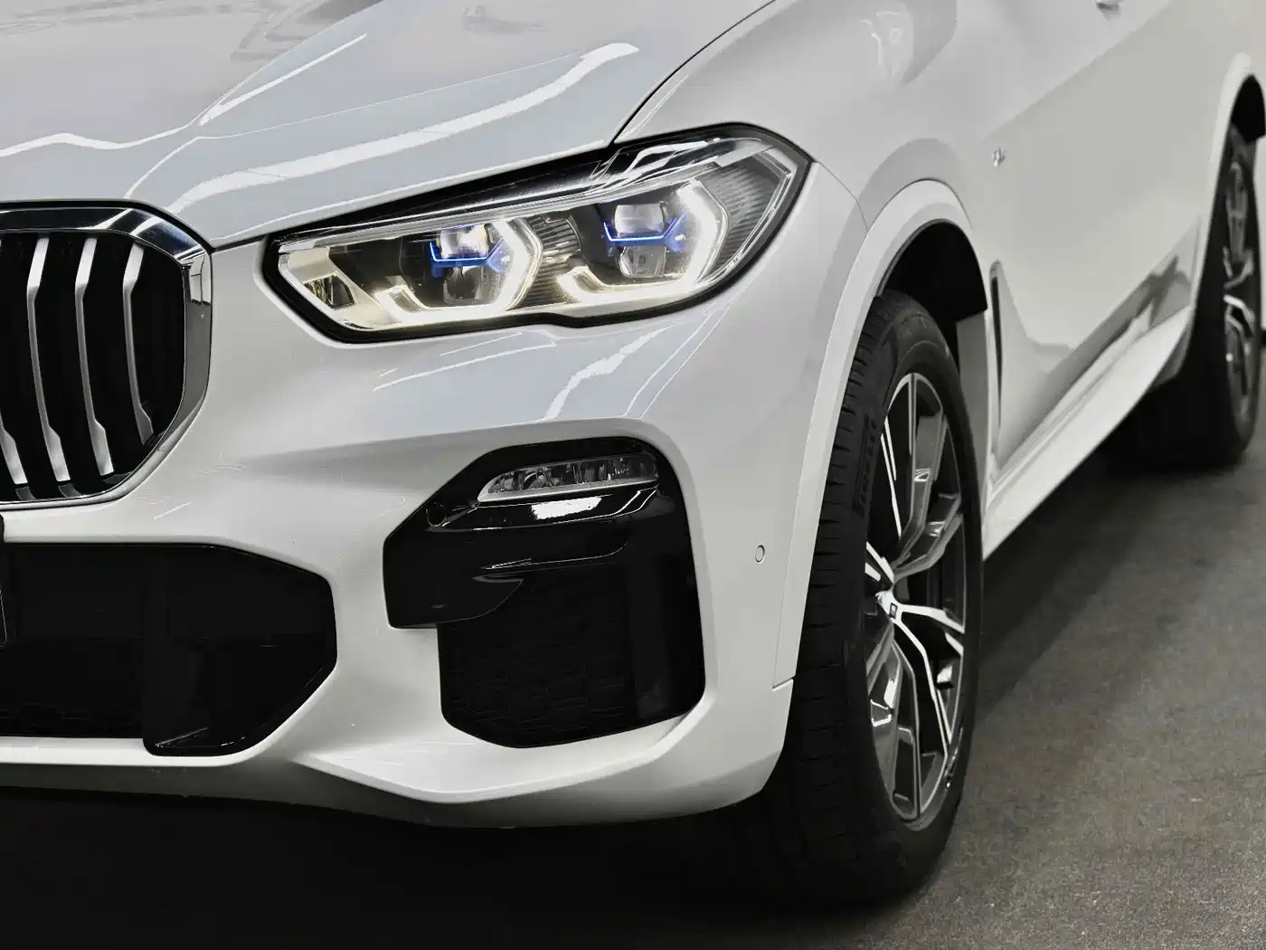 BMW X5 (Import) 2019 xDrive40i M Sport Package фото 20