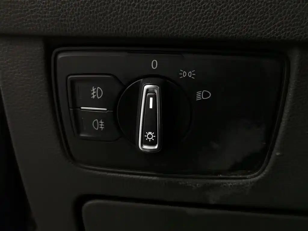 Volkswagen Magotan 2019 330TSI DSG Leading China VI фото 21