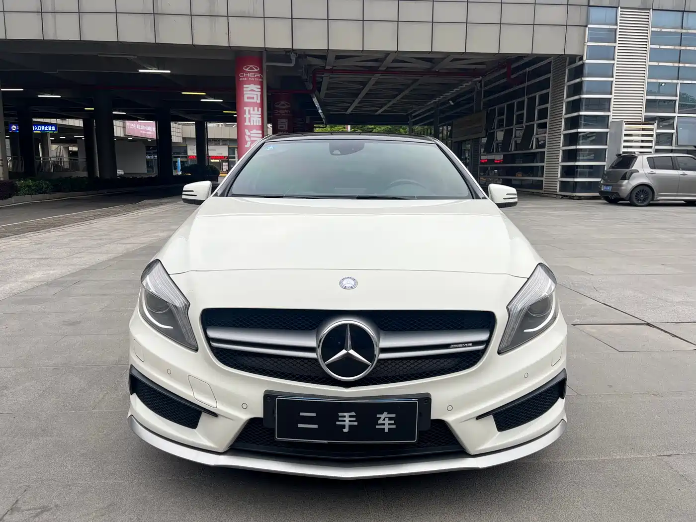 Mercedes-Benz A-Class AMG (Import) 2014 AMG A 45 4MATIC фото 2
