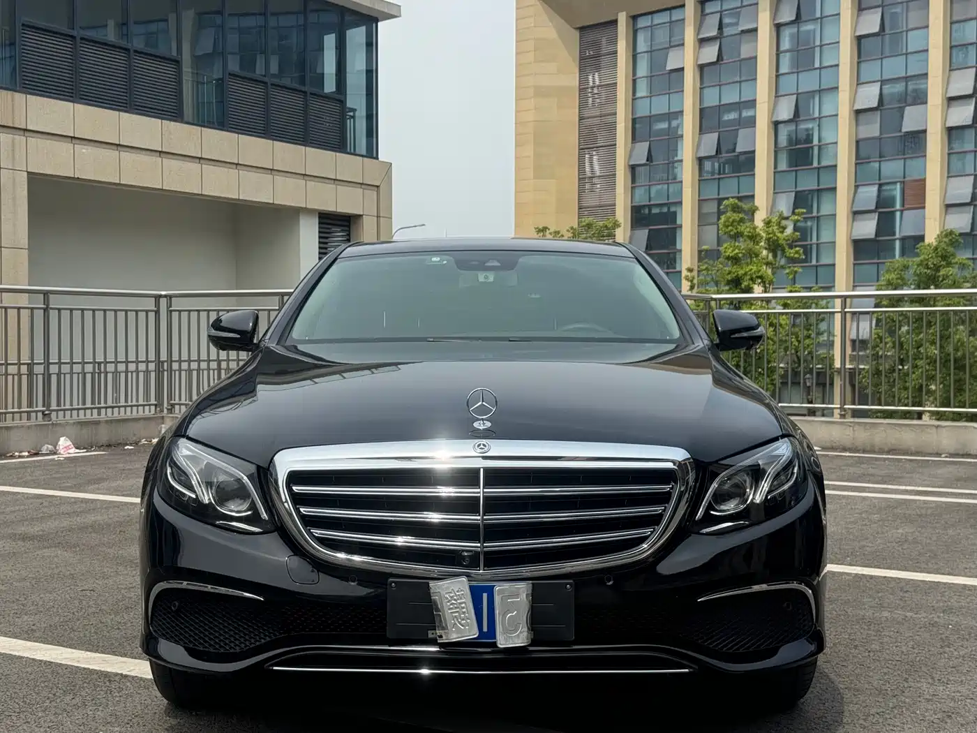 Mercedes-Benz E-Class 2019 E 300 L Luxury фото 2
