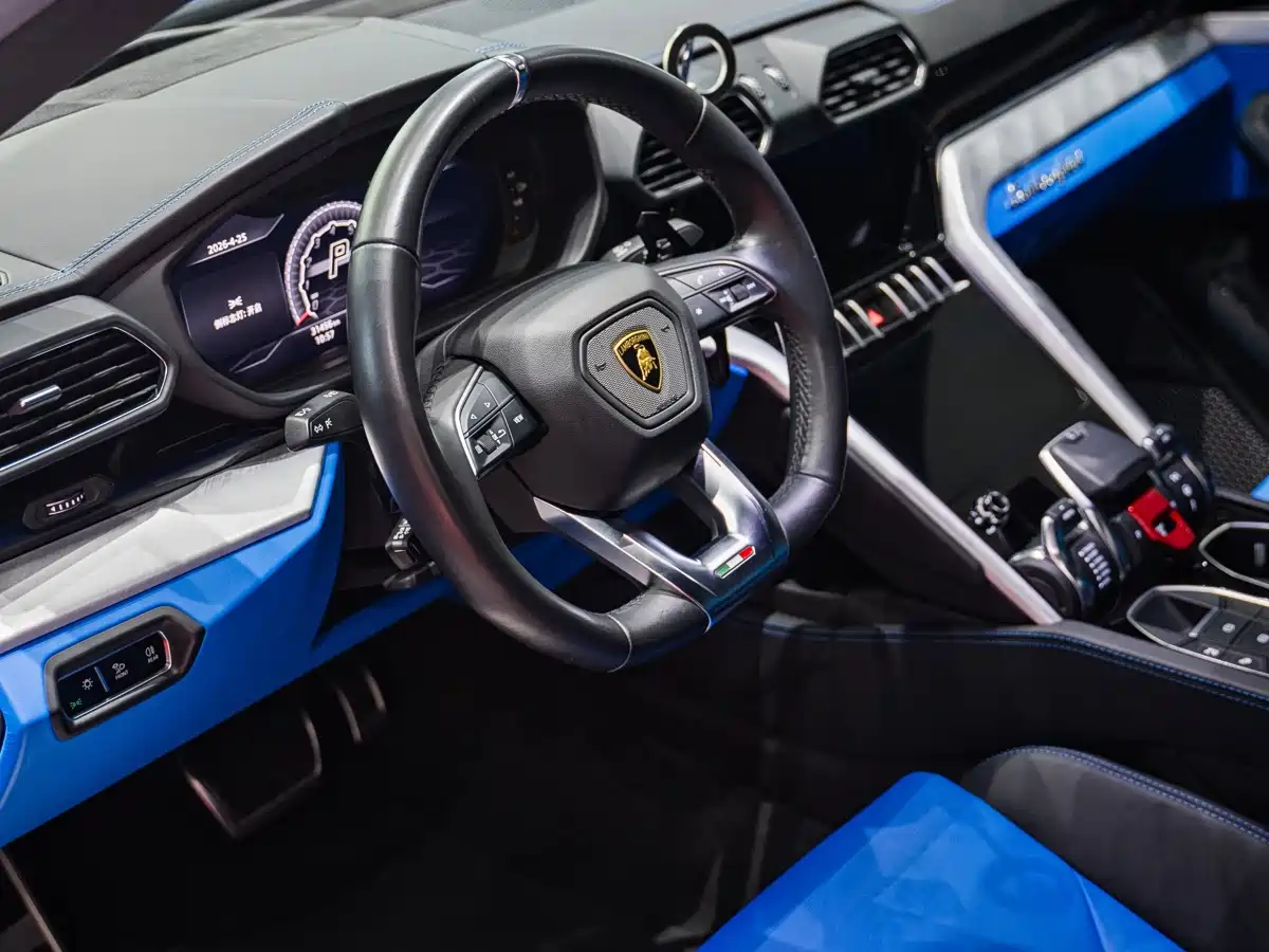 Lamborghini Urus 2021 4.0T V8 фото 24