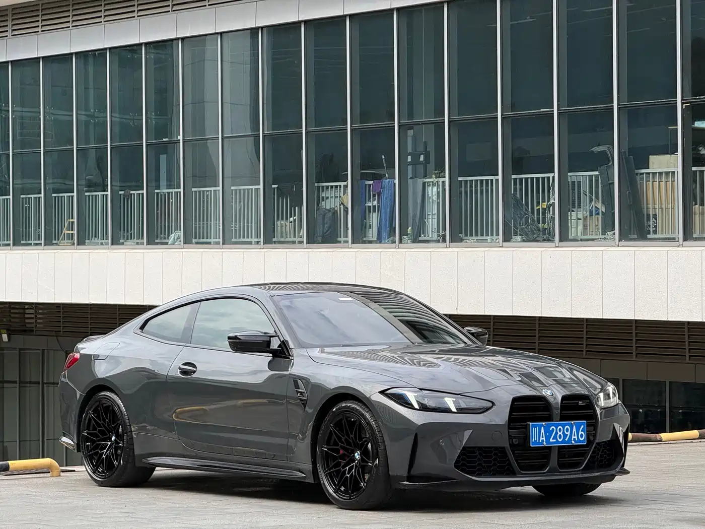 BMW M4 2025 2024 BMW M4 Coupe M xDrive Competition