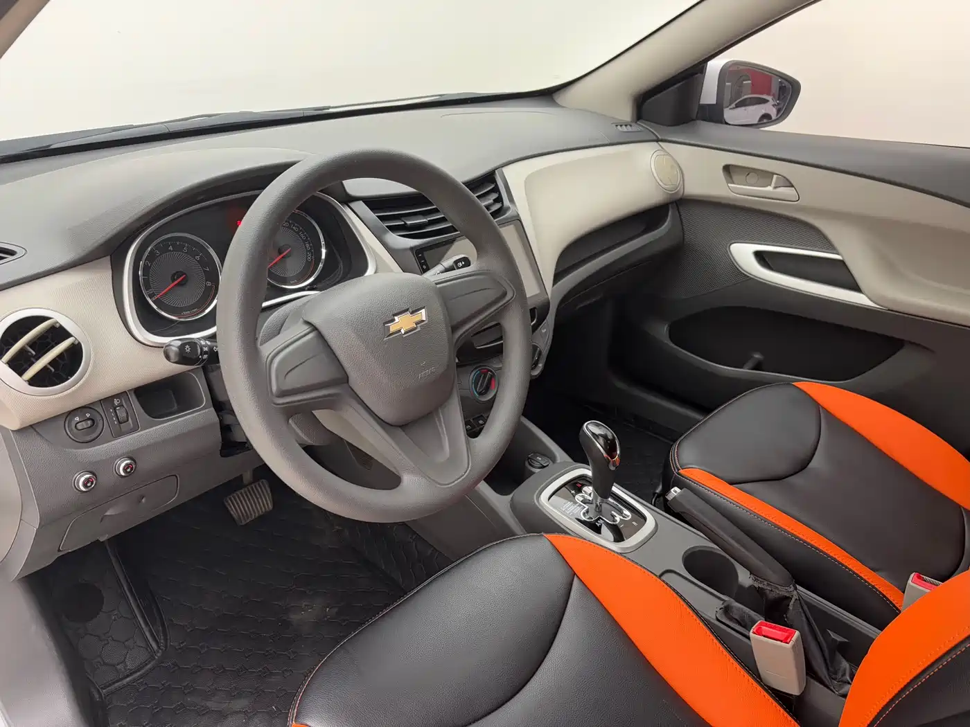 Chevrolet Sail 2015 Sail 3 1.3L AMT Ideal Edition фото 9
