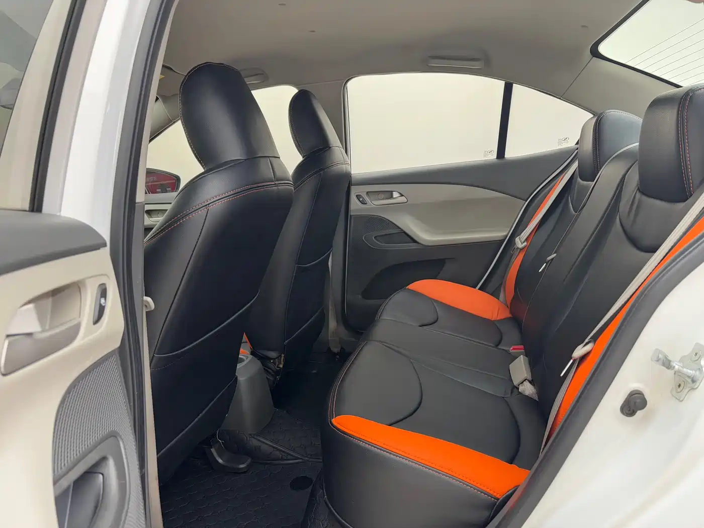 Chevrolet Sail 2015 Sail 3 1.3L AMT Ideal Edition фото 15