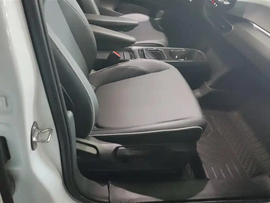 Volkswagen ID.3 2023 Upgraded Pure Intelligence Edition фото 8