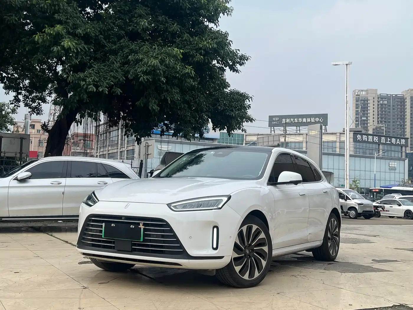 AITO Wenjie AITO M5 2022 Extended Range AWD Performance Edition