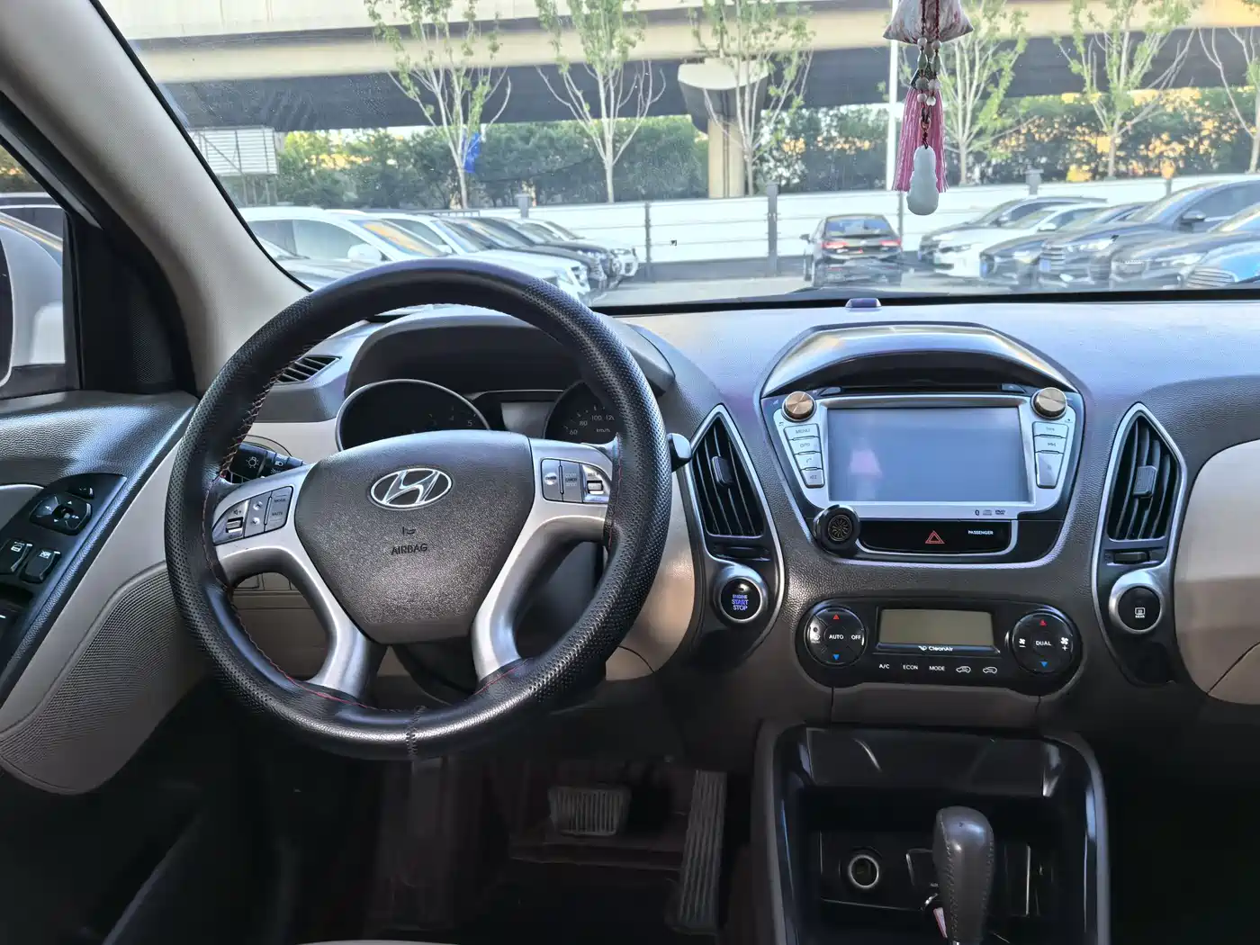 Hyundai Beijing Hyundai ix35 2013 2.0L Automatic 2WD Leading GLX China IV фото 6