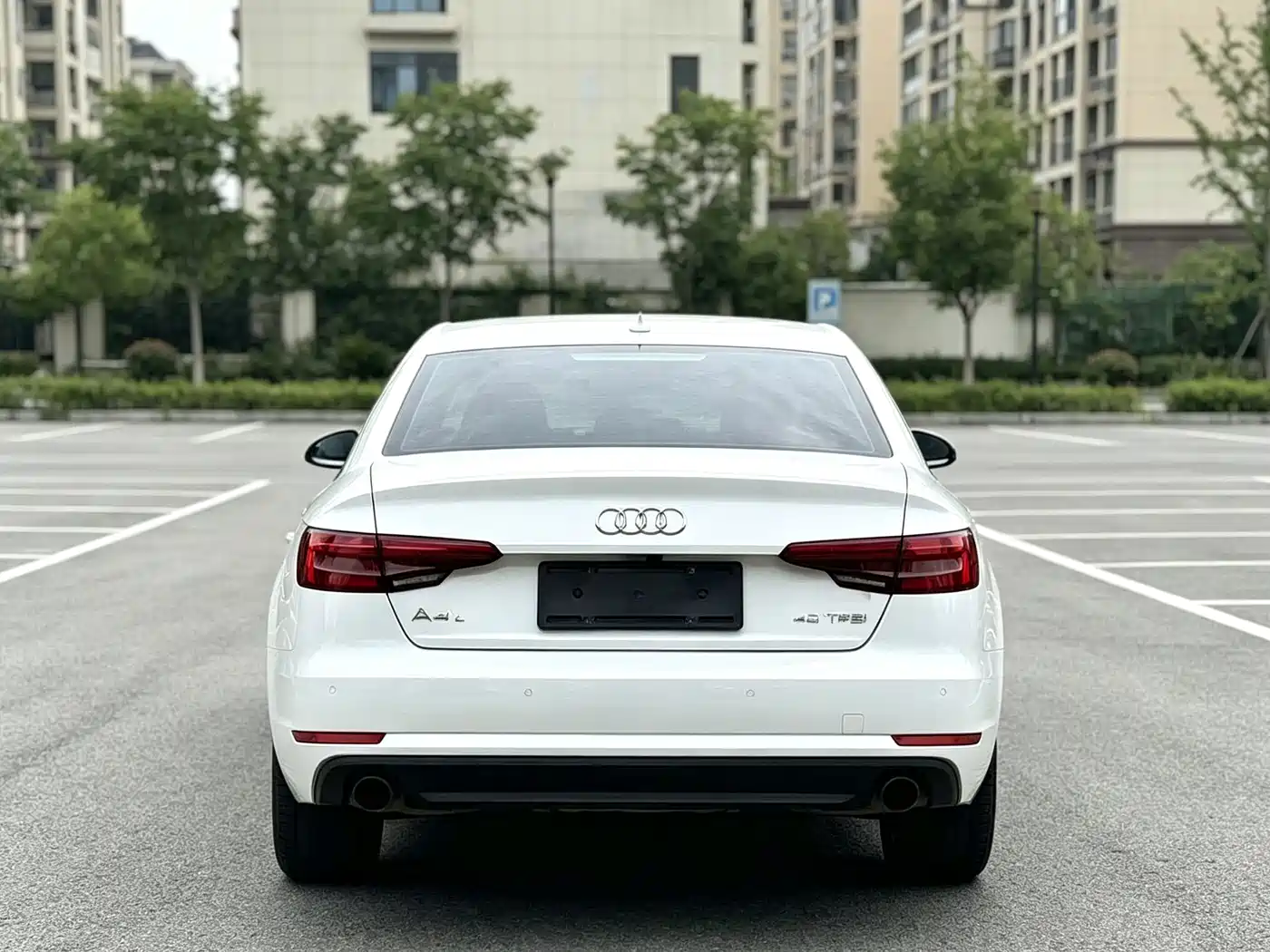 Фото 7 - Audi A4L