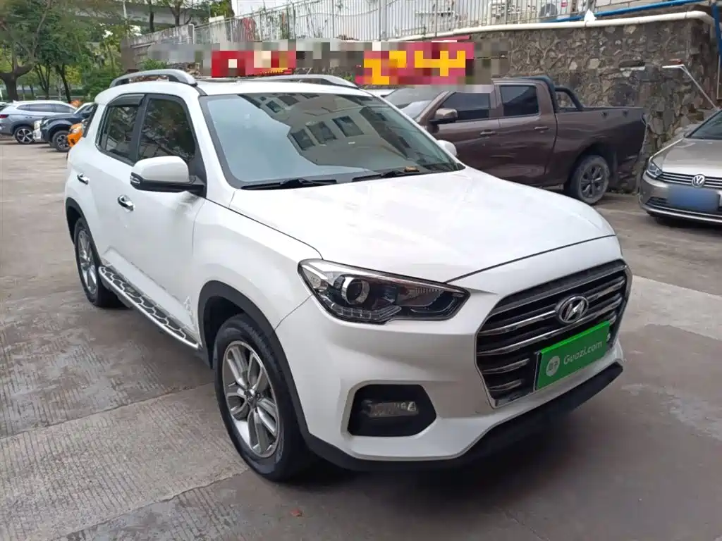 Hyundai Beijing Hyundai ix35 2018 2.0L Automatic 2WD Zhiyong·Enjoyment Edition фото 4
