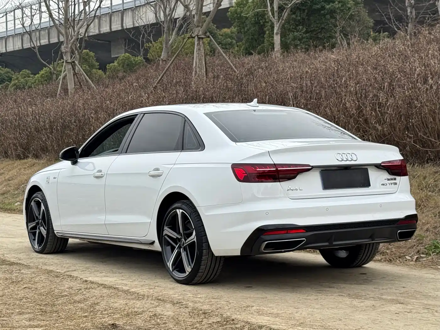 Audi A4L 2024 40 TFSI Luxury Dynamic фото 6