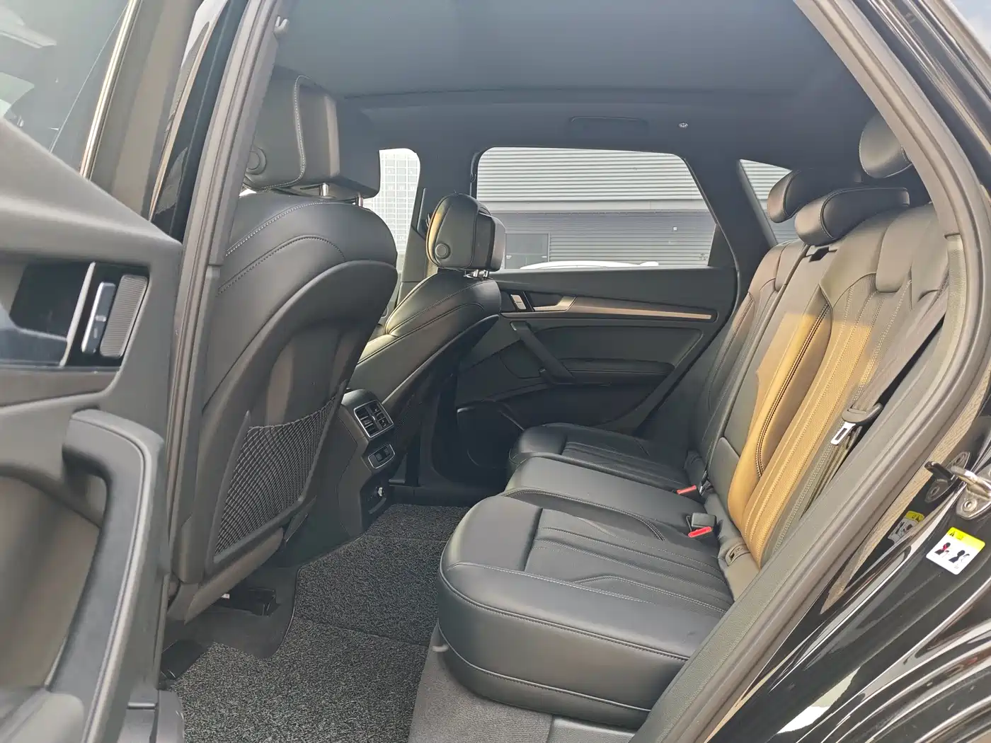 Audi Q5L 2024 Model 40 TFSI Luxury Dynamic фото 5