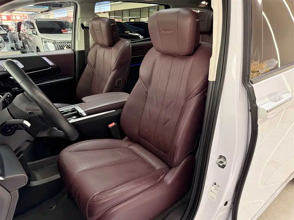 Buick Century 2023 2.0T 6-Seat World Edition фото 5