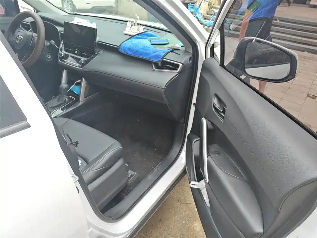 Toyota Frontlander 2024 2.0L CVT Elite Plus Edition фото 22
