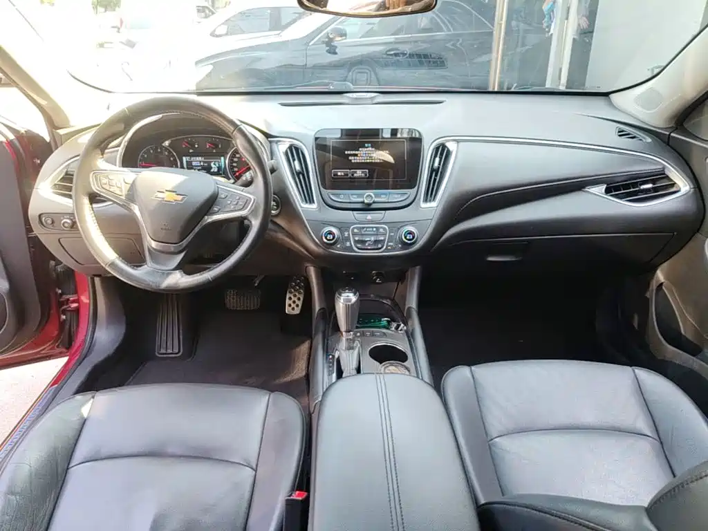صورة 10 - Chevrolet Malibu XL
