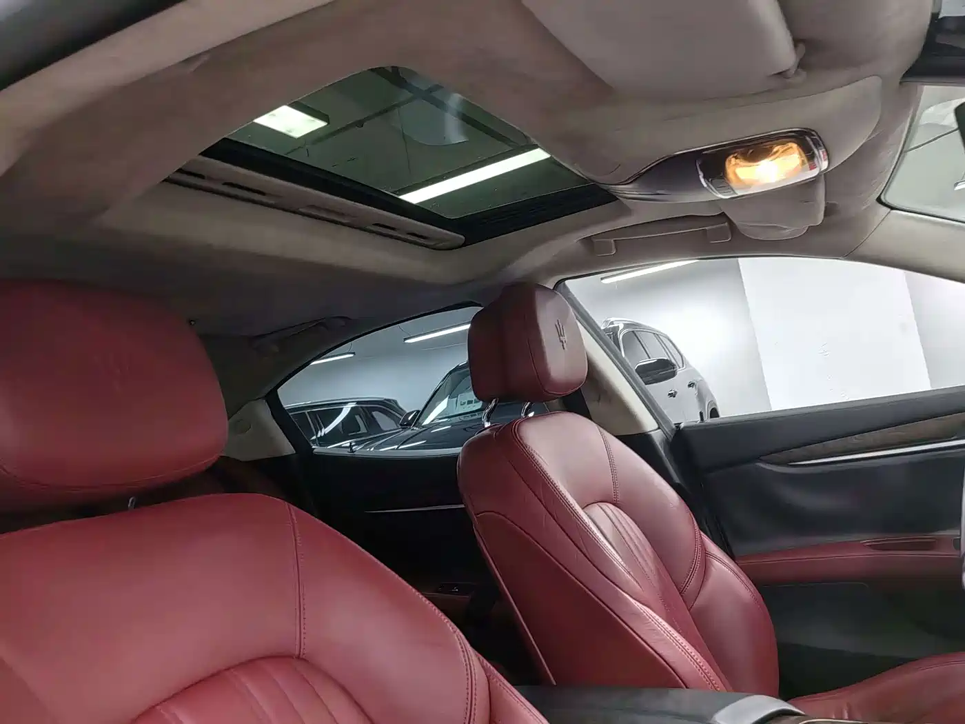 Maserati Ghibli 2015 2014 3.0T Standard