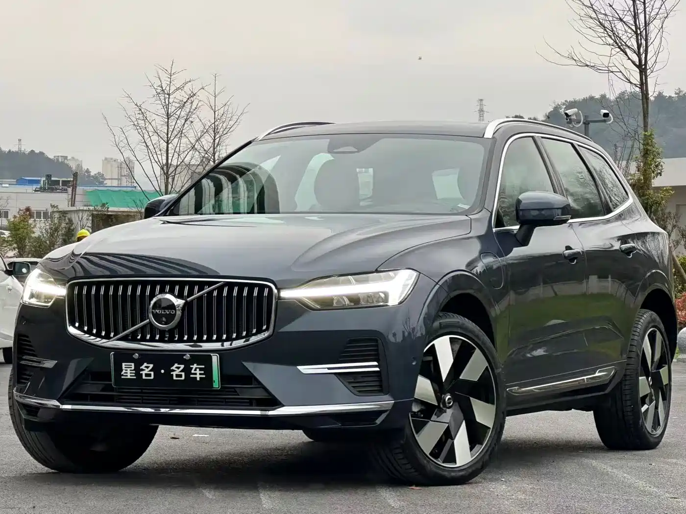 VOLVO XC60 PLUG IN HYBRID