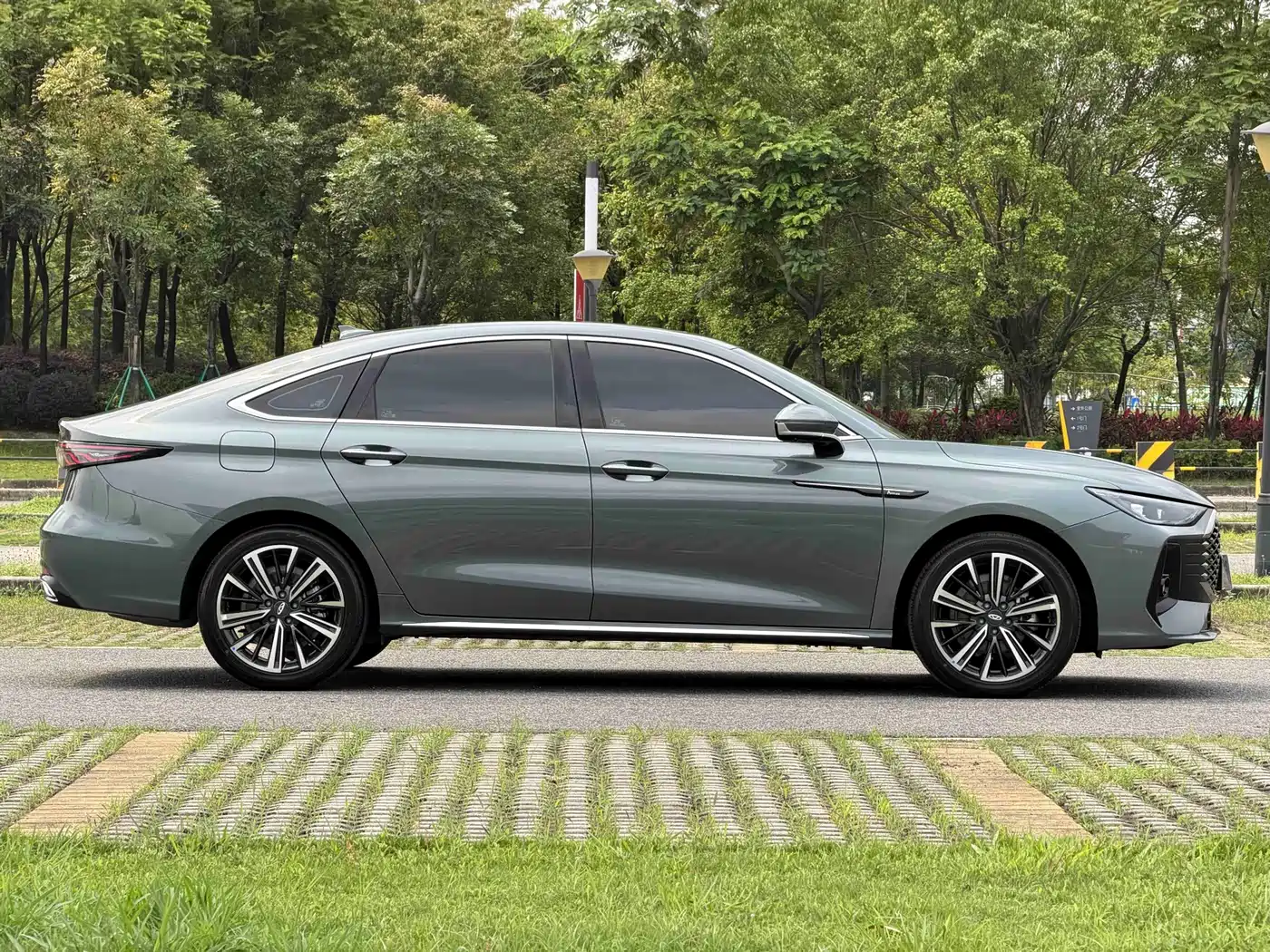 Chery Arrizo 8 PRO 2025 2025 Pro 1.6T Luxury Model+