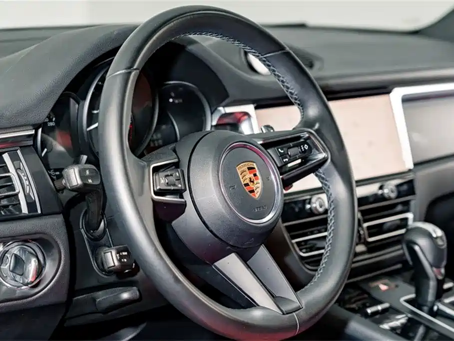 Porsche Macan 2023 Macan 2.0T фото 11