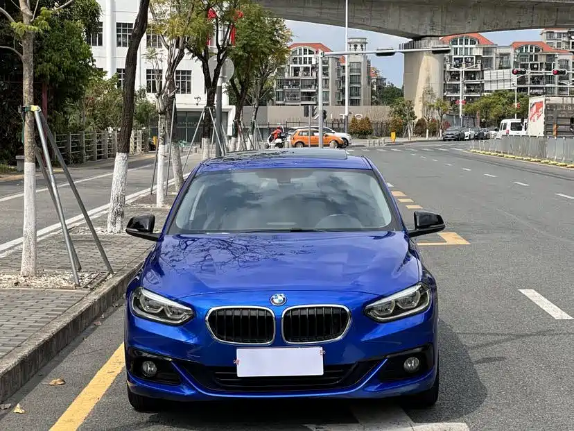 BMW 1 Series 2017 118i Fashion фото 2