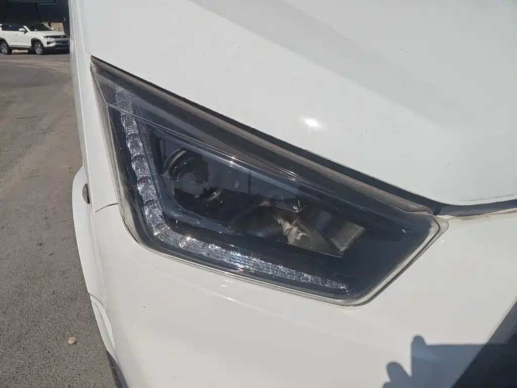 Jiangling Tesun 2021 2019 2.8T Commercial Short Wheelbase Medium Roof 6-Seater China VI JX493