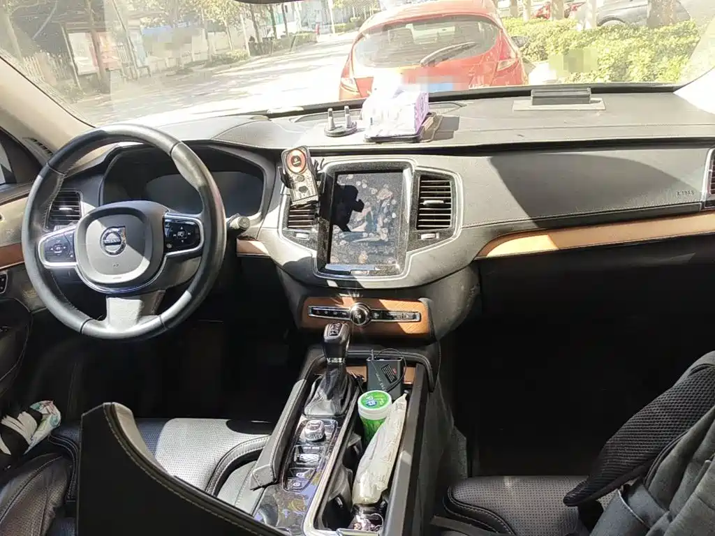 Photo 12 - Volvo XC90