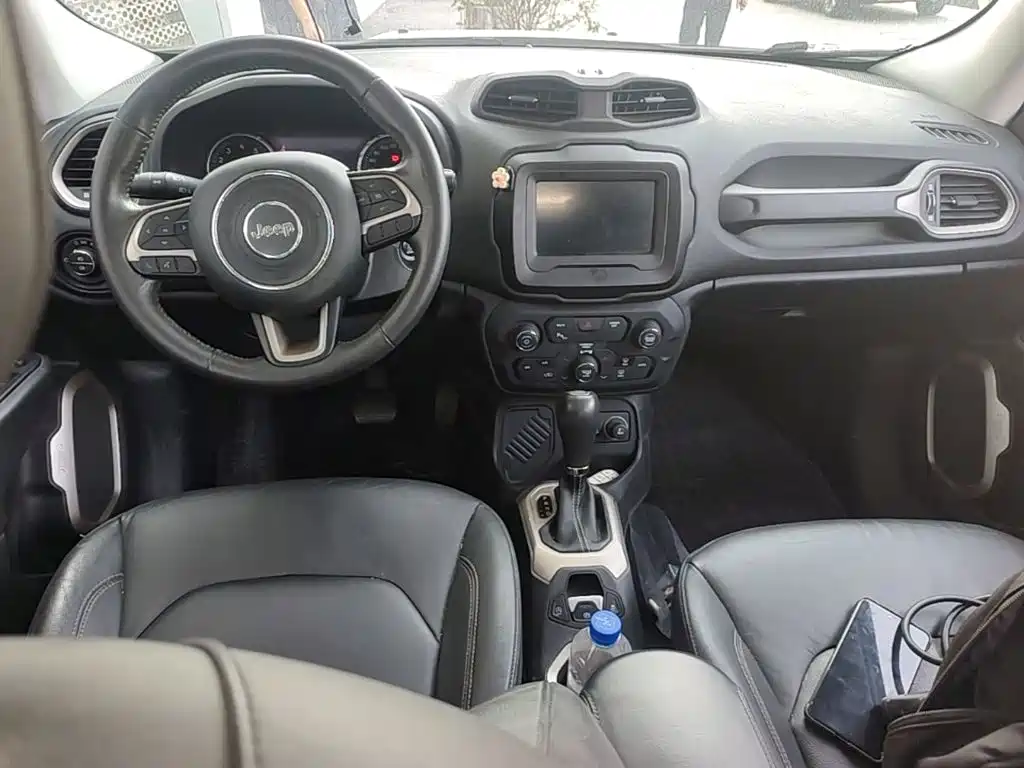 Jeep Renegade 2018 2018 Connected Large Screen Edition 180T Automatic Smart