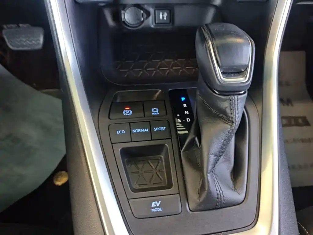Toyota Wildlander 2021 2021 Hybrid 2.5L E-CVT 2WD Luxury Edition