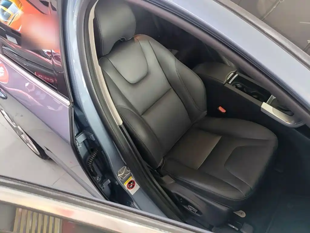 Volvo V60 2017 2017 T5 Zhi Yi Edition China V